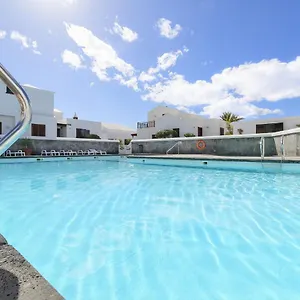 https://casa-marta-playa-honda-lanzarote.puertodelcarmen-hotels.org